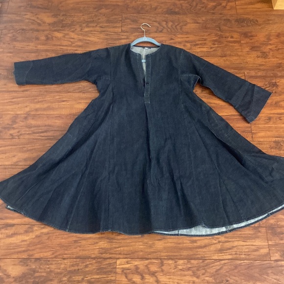 Kimmo Kakes is a brand that offers fashionable clothing in employee apparel. - Picture 3 of 4